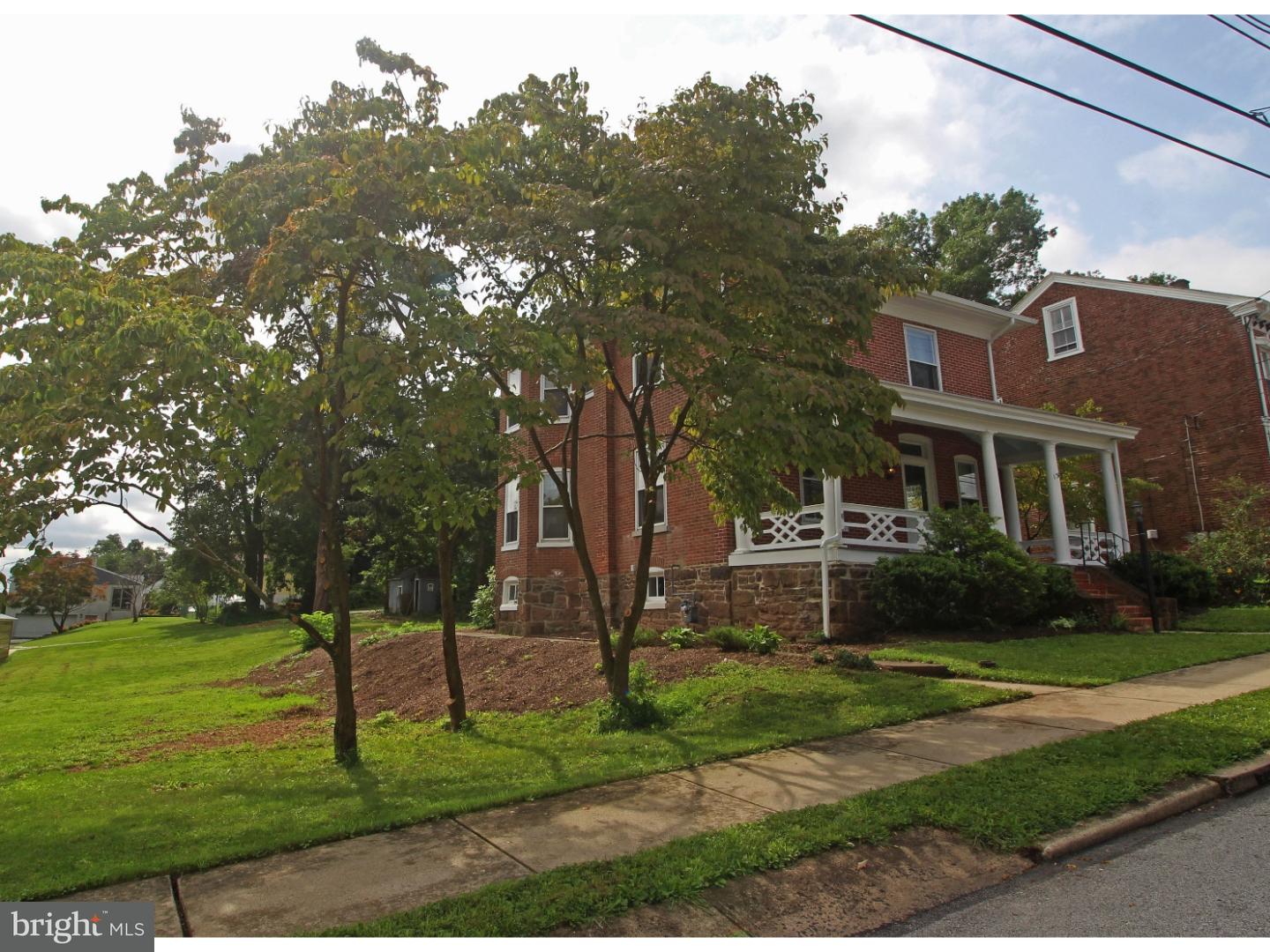 150 Walnut Street Spring City, PA 19475 - Photo 14 of 15 Exterior Side