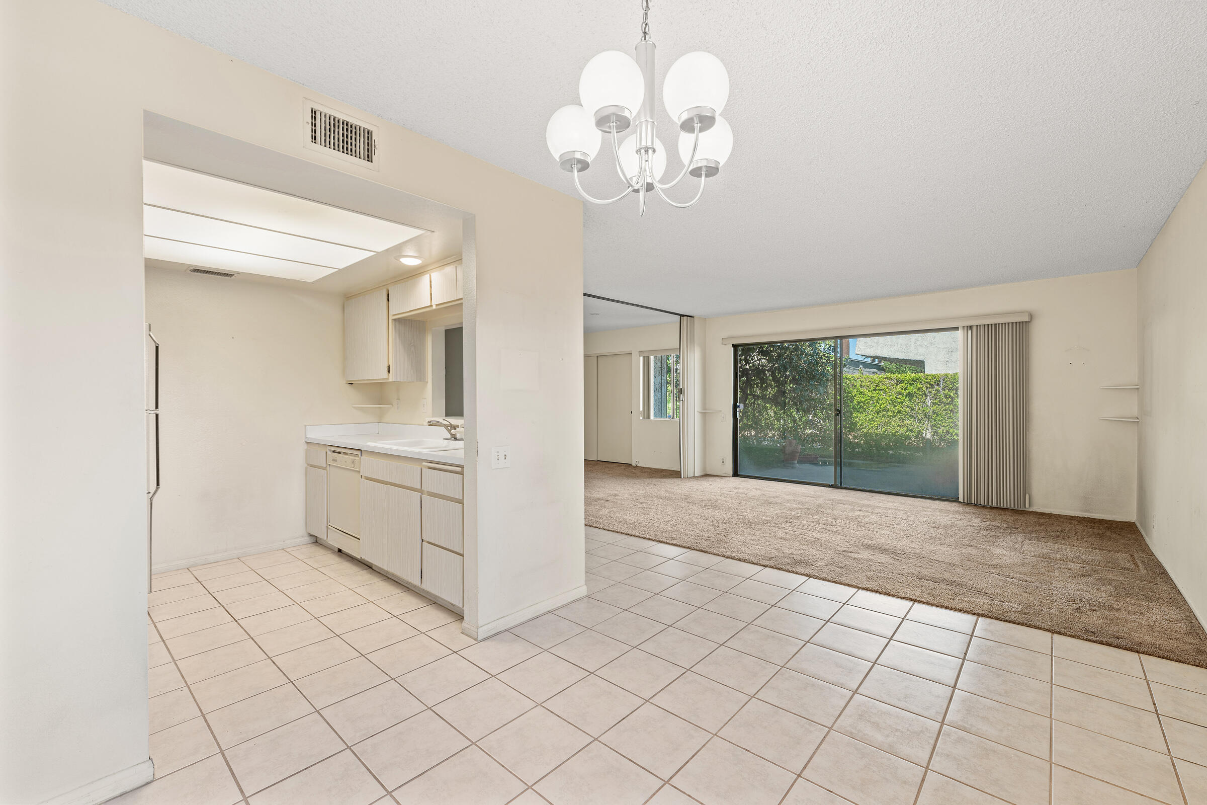 1111 East Ramon Road, Unit 99 Palm Springs, CA 92264 - Photo 9 of 35 from dining room