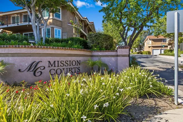 $619,000 | 20 Vía Carino, Rancho Santa Margarita, CA 92688