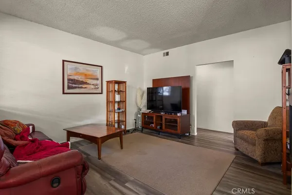 $619,000 | 20 Vía Carino, Rancho Santa Margarita, CA 92688