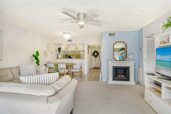 $4,250 | 4616 Ringwood Meadow, Unit 20, Sarasota, FL 34235