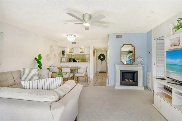 $4,250 | 4616 Ringwood Meadow, Unit 20, Sarasota, FL 34235