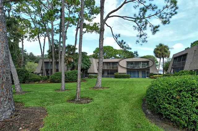 $4,250 | 4616 Ringwood Meadow, Unit 20, Sarasota, FL 34235