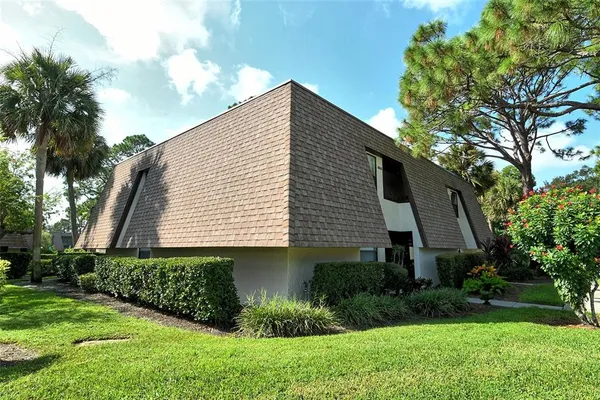 $4,250 | 4616 Ringwood Meadow, Unit 20, Sarasota, FL 34235