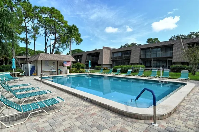 $4,250 | 4616 Ringwood Meadow, Unit 20, Sarasota, FL 34235
