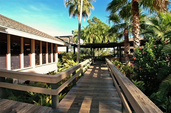 $4,250 | 4616 Ringwood Meadow, Unit 20, Sarasota, FL 34235