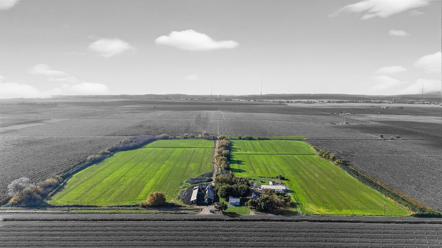 28015 Blossom Road Thornton, CA 95686 - Photo 1 of 34 a view of a lake from a terrace