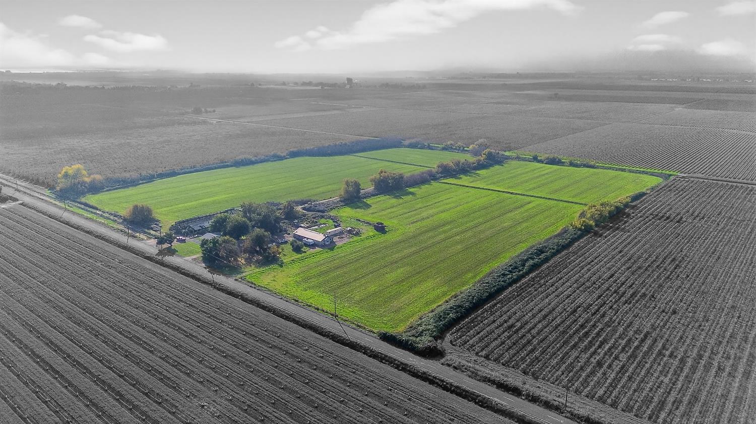 28015 Blossom Road Thornton, CA 95686 - Photo 23 of 34 a view of a two chairs on the roof deck