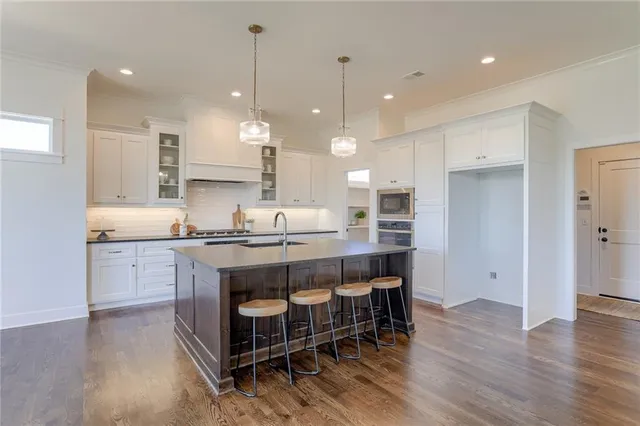 $975,349 | 12300 South Hastings Street, Olathe, KS 66061