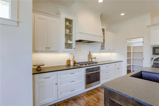 $975,349 | 12300 South Hastings Street, Olathe, KS 66061