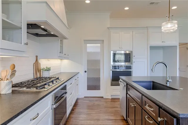 $975,349 | 12300 South Hastings Street, Olathe, KS 66061