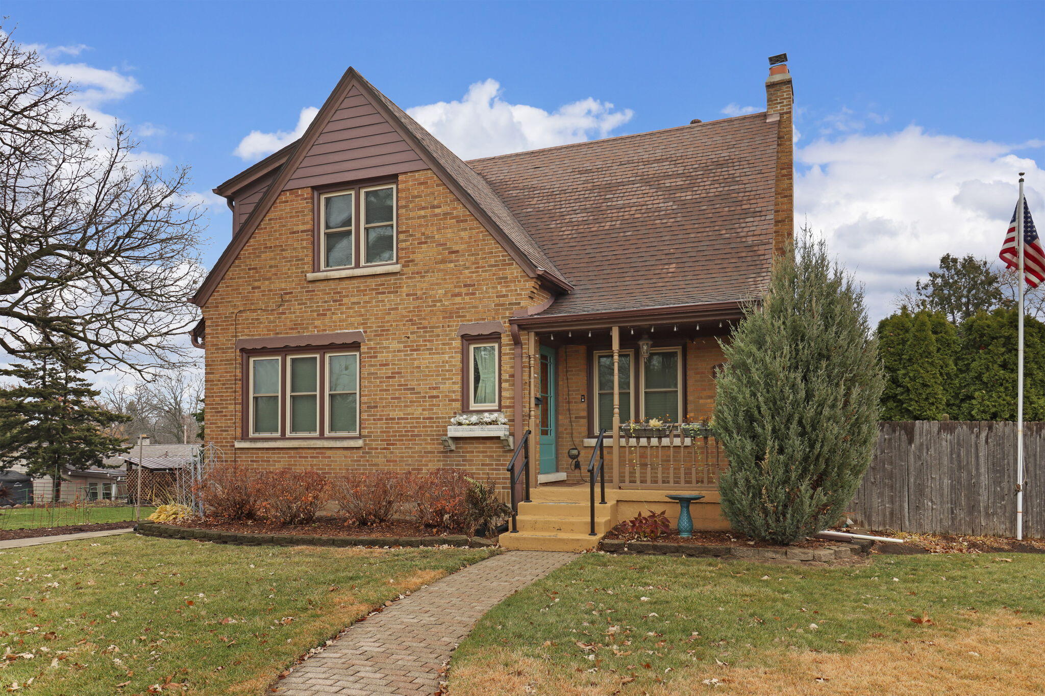 7619 49th Avenue Pleasant Prairie, WI 53142 - Photo 2 of 25 2-web-or-mls-7619 49th Ave, Kenosha, WI