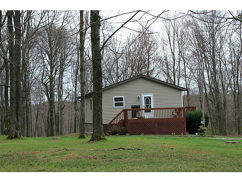 342 Thompson Road Chicora, PA 16025 - Photo 2 of 17 Exterior Back.