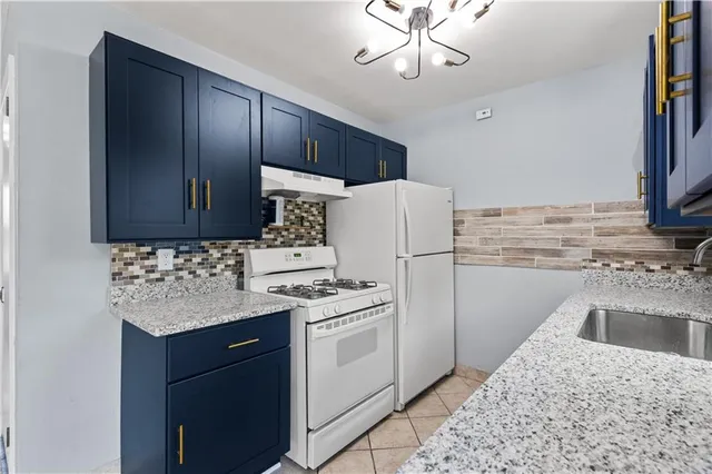 $250,000 | 6206 Northeast Antioch Road, Kansas City, MO 64118