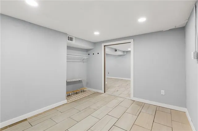 $250,000 | 6206 Northeast Antioch Road, Kansas City, MO 64118