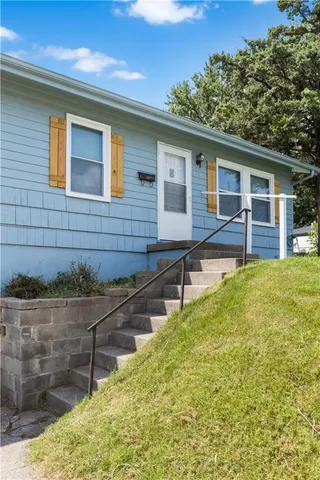 $250,000 | 6206 Northeast Antioch Road, Kansas City, MO 64118