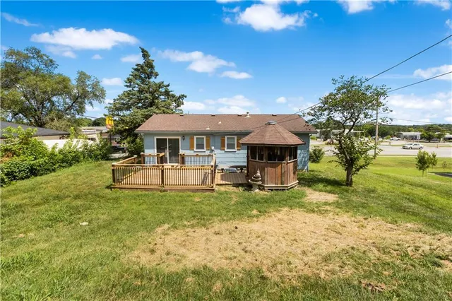 $250,000 | 6206 Northeast Antioch Road, Kansas City, MO 64118