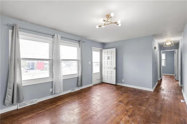 $250,000 | 6206 Northeast Antioch Road, Kansas City, MO 64118