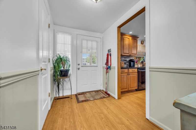 1038 Centre Street Raritan, NJ 08869 - Photo 3 of 30