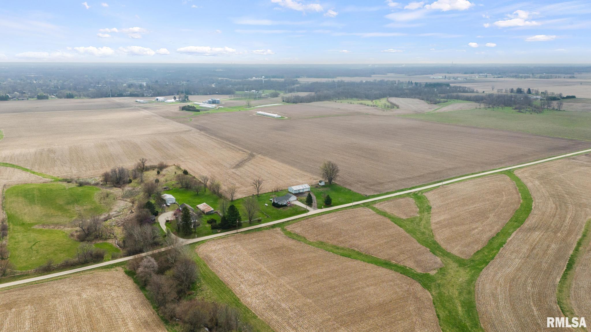 4518 South Hammerich Road Mapleton, IL 61547 - Photo 5 of 24