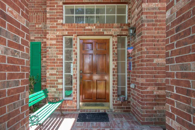 $350,000 | 2521 Sea Horse Court, Seabrook, TX 77586