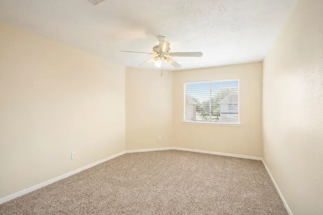 $350,000 | 2521 Sea Horse Court, Seabrook, TX 77586