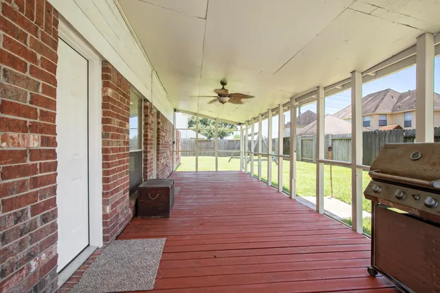 $350,000 | 2521 Sea Horse Court, Seabrook, TX 77586