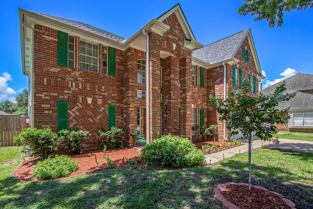 $350,000 | 2521 Sea Horse Court, Seabrook, TX 77586