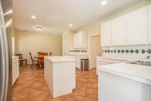 $350,000 | 2521 Sea Horse Court, Seabrook, TX 77586