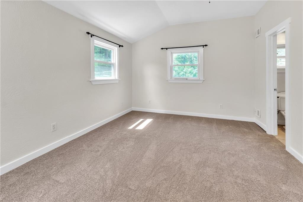 116 Purvis Lane Valencia, PA 16059 - Photo 23 of 49 an empty room with windows