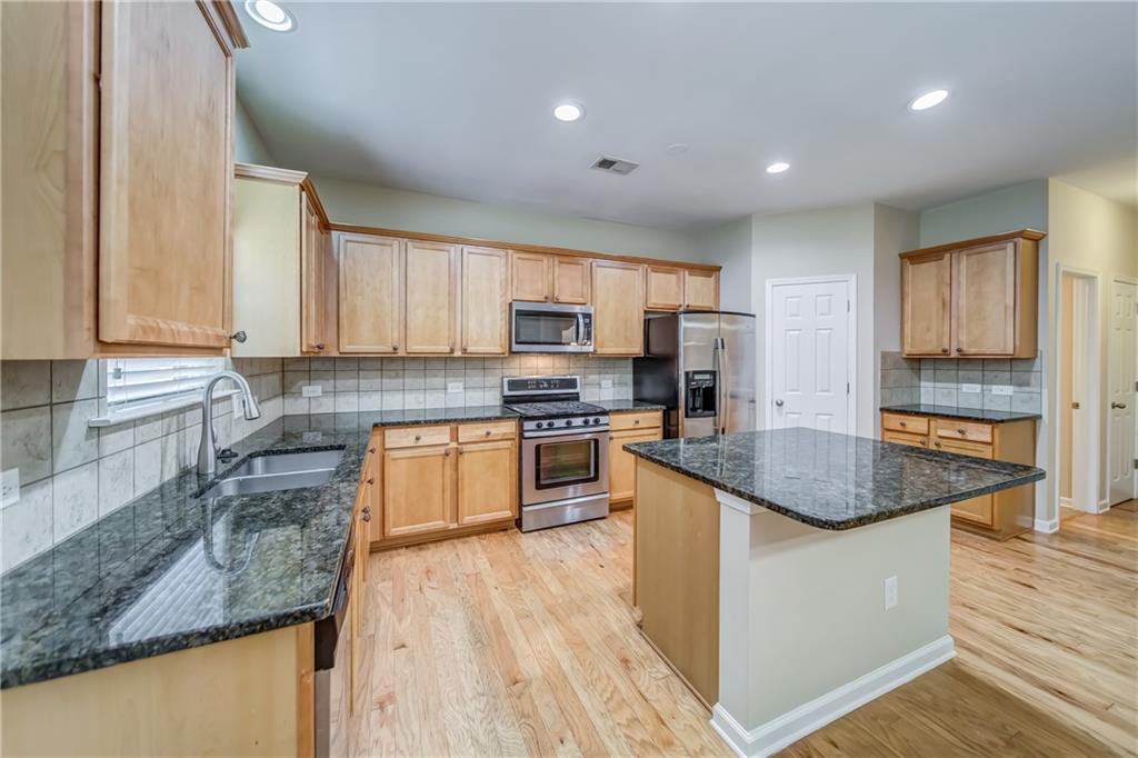 9950 Autry Vue Lane Alpharetta, GA 30022 - Photo 3 of 51