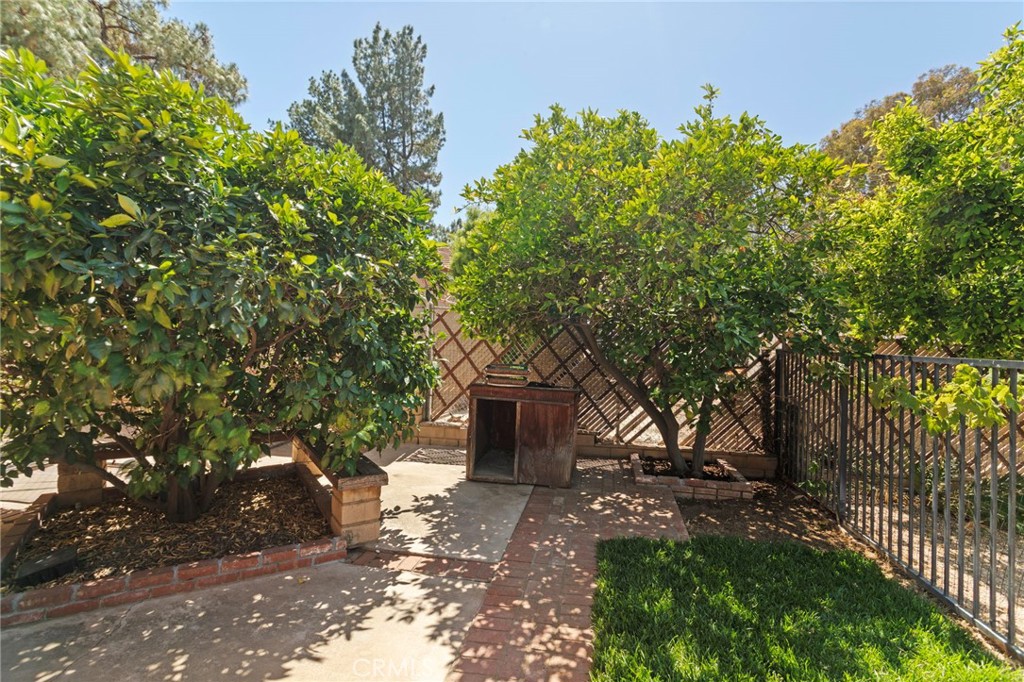 16520 Wagon Wheel Drive Riverside, CA 92506 - Photo 27 of 56