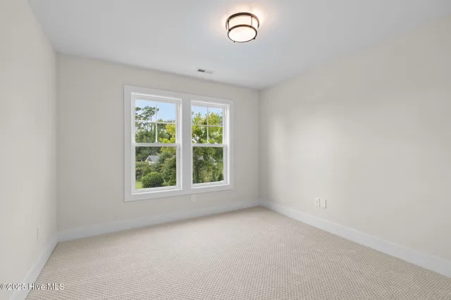 $619,900 | 120 Pne Vw Boulevard, Beaufort, NC 28516