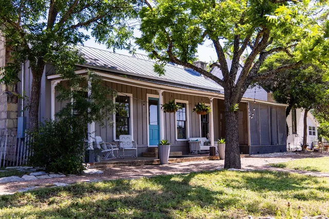 $1,295,000 | 684 Stoneleigh Road, Center Point, TX 78010
