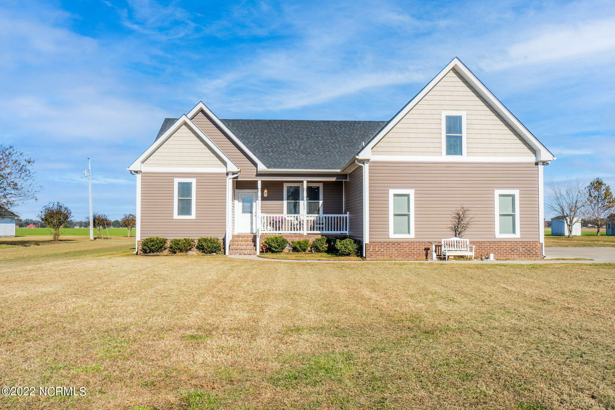 613 Old Neck Road Hertford, NC 27944 - Photo 1 of 33 web_sdd7