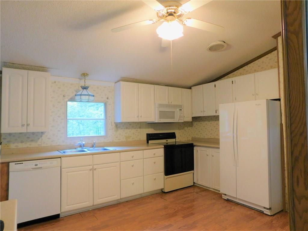 163 Glade Run Road Renfrew, PA 16053 - Photo 9 of 25 Kitchen is full equipped.