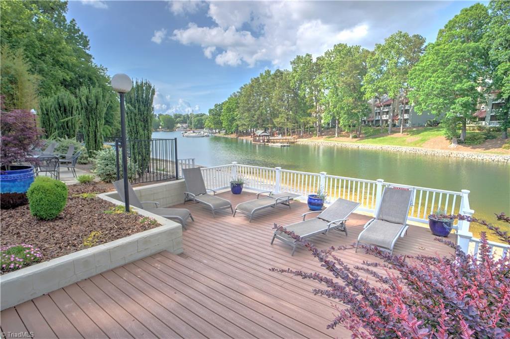 19905 Henderson Road Cornelius, NC 28031 - Photo 18 of 20 Gallery Image 18