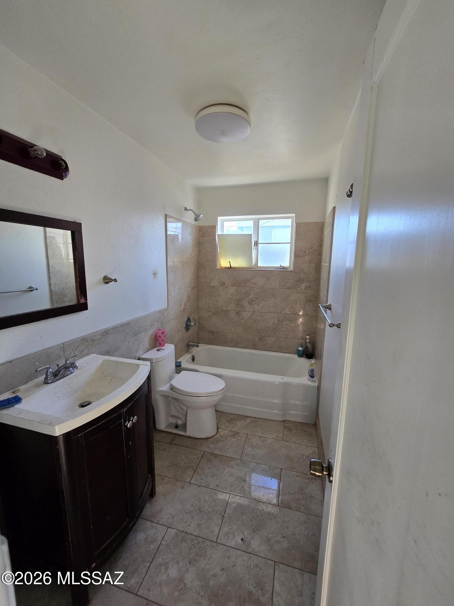 2252 East Grant Road Tucson, AZ 85719 - Photo 12 of 30 20261002_161511