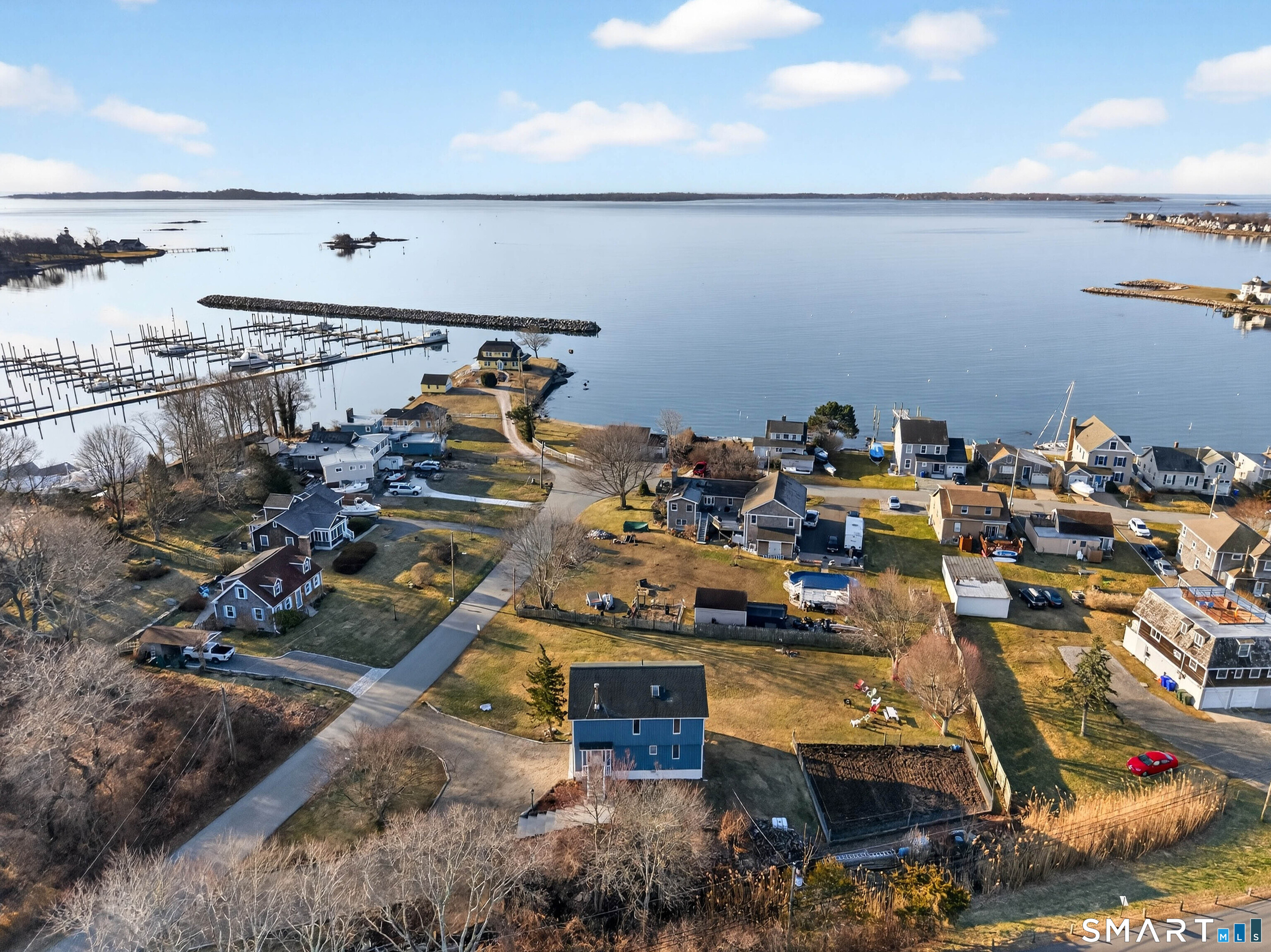 18 Noble Avenue Groton, CT 06340 - Photo 1 of 40