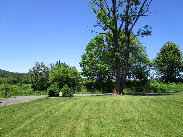 140 Kent Road Wirtz, VA 24184 - Photo 3 of 14 IMG_0281