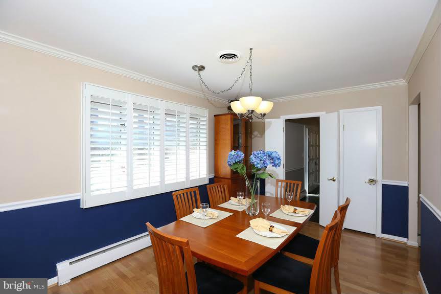 13205 Darnestown Road Gaithersburg, MD 20878 - Photo 9 of 25 Dining Room