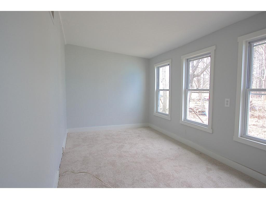 22-24 Mill Street Rochester, NH 03868 - Photo 7 of 12