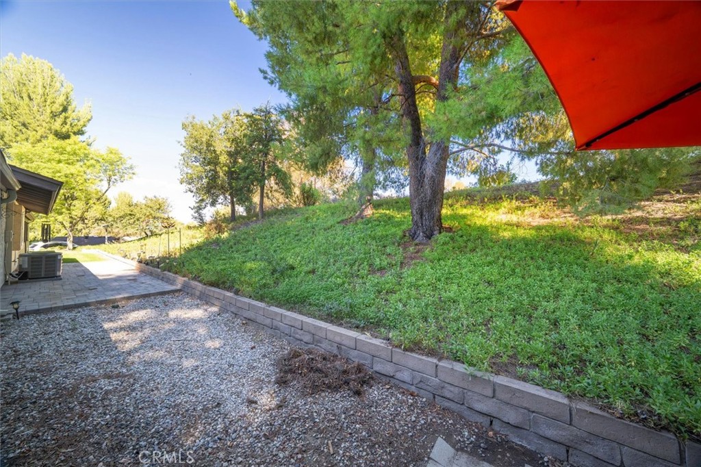 26331 Oakspur Drive, Unit C Newhall, CA 91321 - Photo 24 of 37 Gallery Image 24