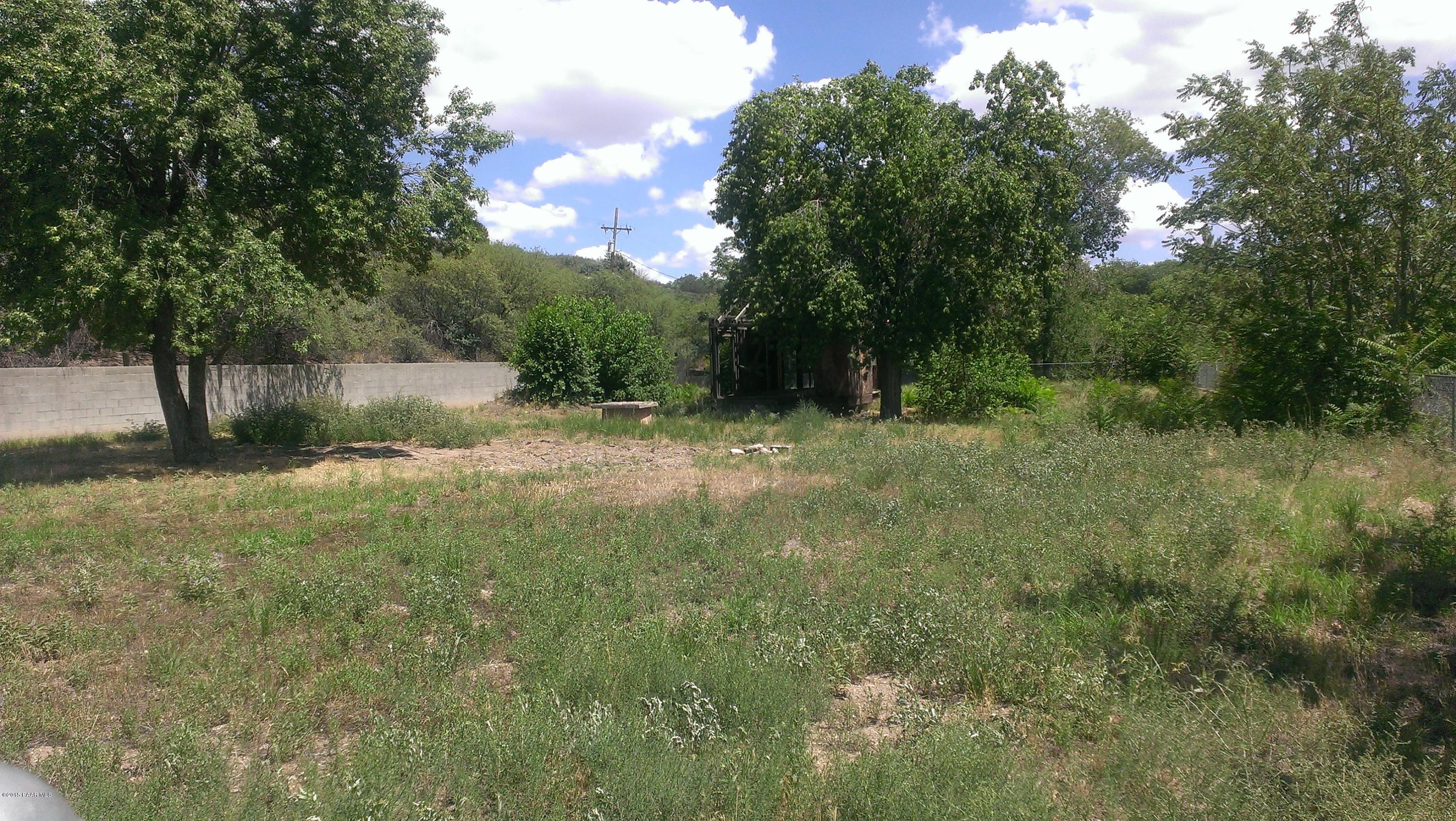12419 East Stagecoach Road Mayer, AZ 86333 - Photo 1 of 6 From west to east