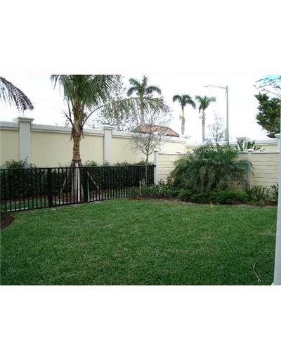 5745 Northeast Verde Circle Boca Raton, FL 33487 - Photo 2 of 7 Security Wall