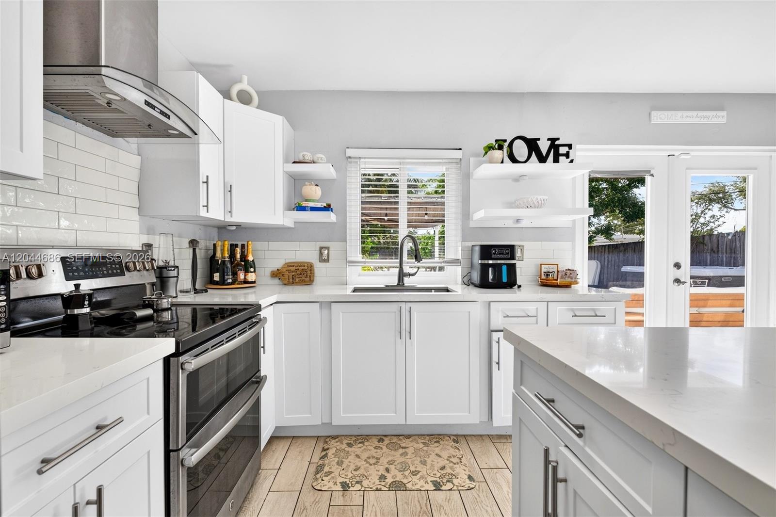 2012 North 31st Road Hollywood, FL 33021 - Photo 10 of 30