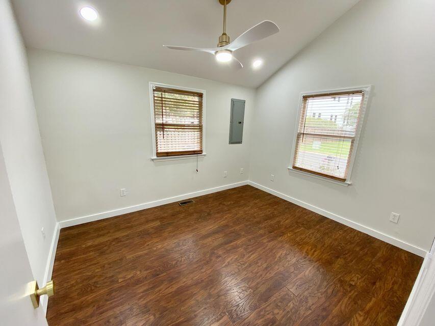 421 Venning Street, Unit A Mount Pleasant, SC 29464 - Photo 11 of 20 10