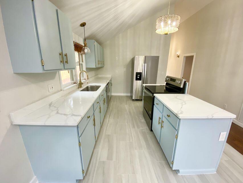 421 Venning Street, Unit A Mount Pleasant, SC 29464 - Photo 6 of 20 5