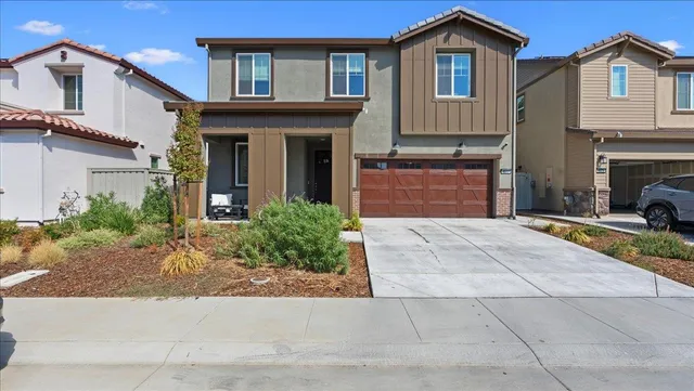 a house view with a outdoor space