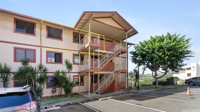 $2,700 | 98-626 Moanalua Loop, Unit 312, Aiea, HI 96701